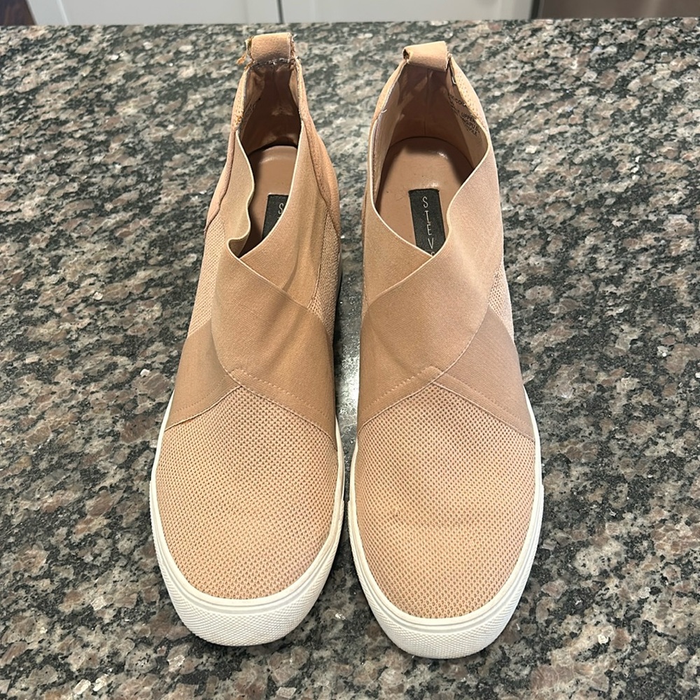 Tan 3” Wedge Sneakers size 11